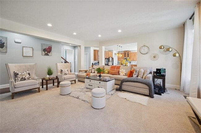 Building Photo - 1005 Autumn Woods Dr