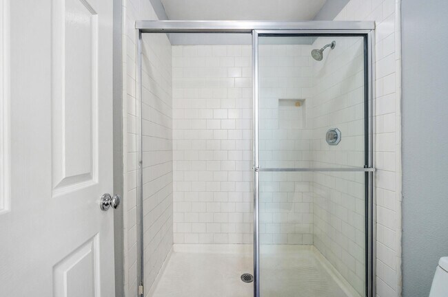 Building Photo - 945 Finnell Way