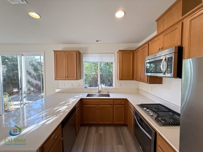 Building Photo - $3795 - Spacious 3 Bedroom 2.5 Bath, 2 Sto...