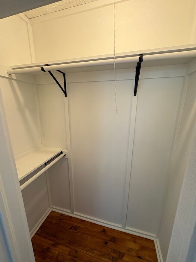 Building Photo - **Newly Renovated 2-Bedroom Home on Petree Road**