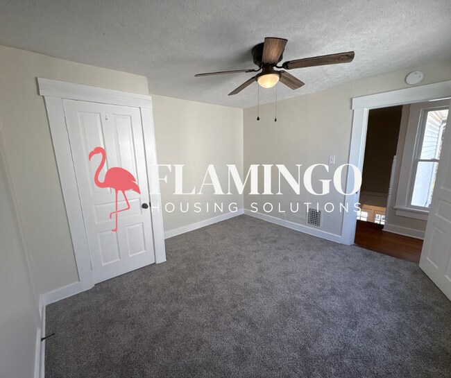 Building Photo - Newly Remodeled 3BR/2BA Home with Central Air & 2-Car Garage on Wayne Ave