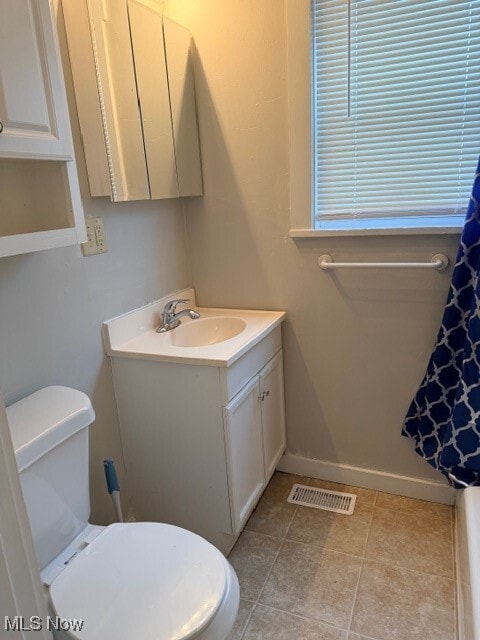 Building Photo - 990 Kelly Ave