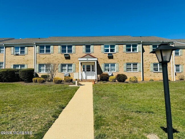 Building Photo - 35 Manchester Ct