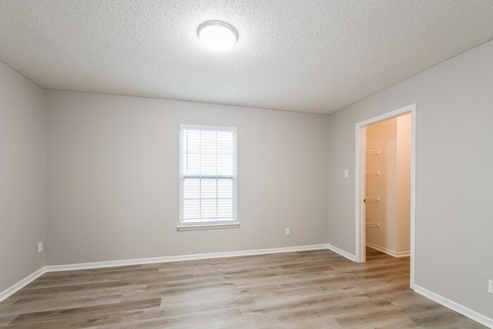 Building Photo - 15322 Beam St