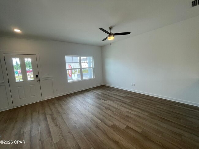 Building Photo - 5864 Tyndall Pkwy