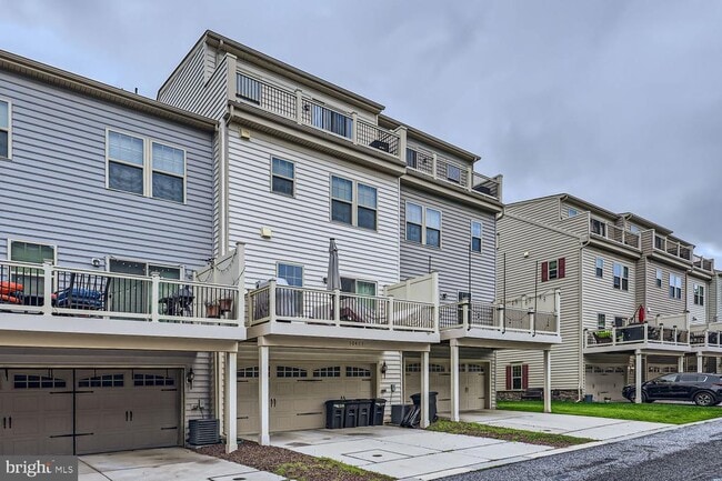 Building Photo - 10411 Campbell Blvd