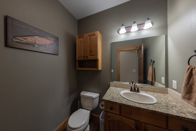 Building Photo - 1608 Gale Ct