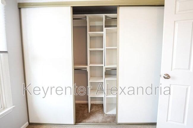 Building Photo - 6109 Talavera Ct