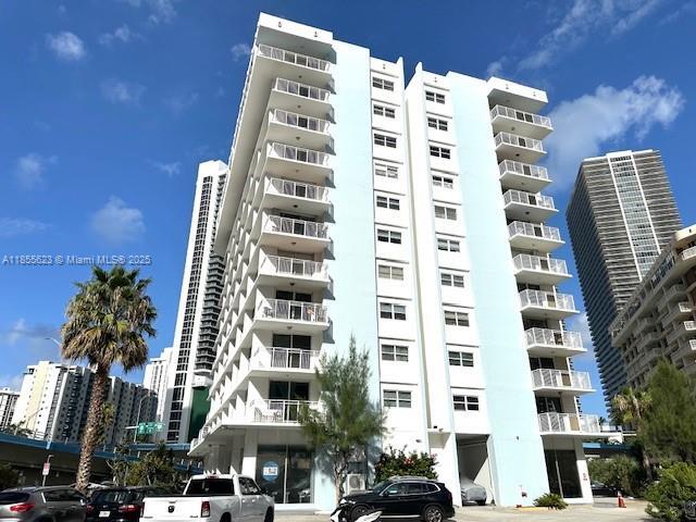 Building Photo - 1801 S Ocean Dr