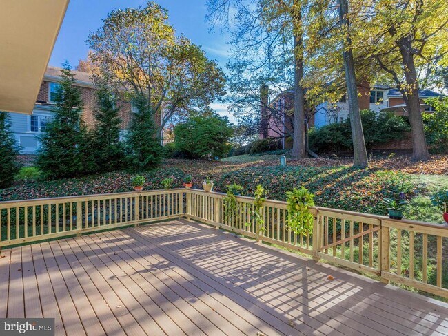 Building Photo - 7705 Huntmaster Ln