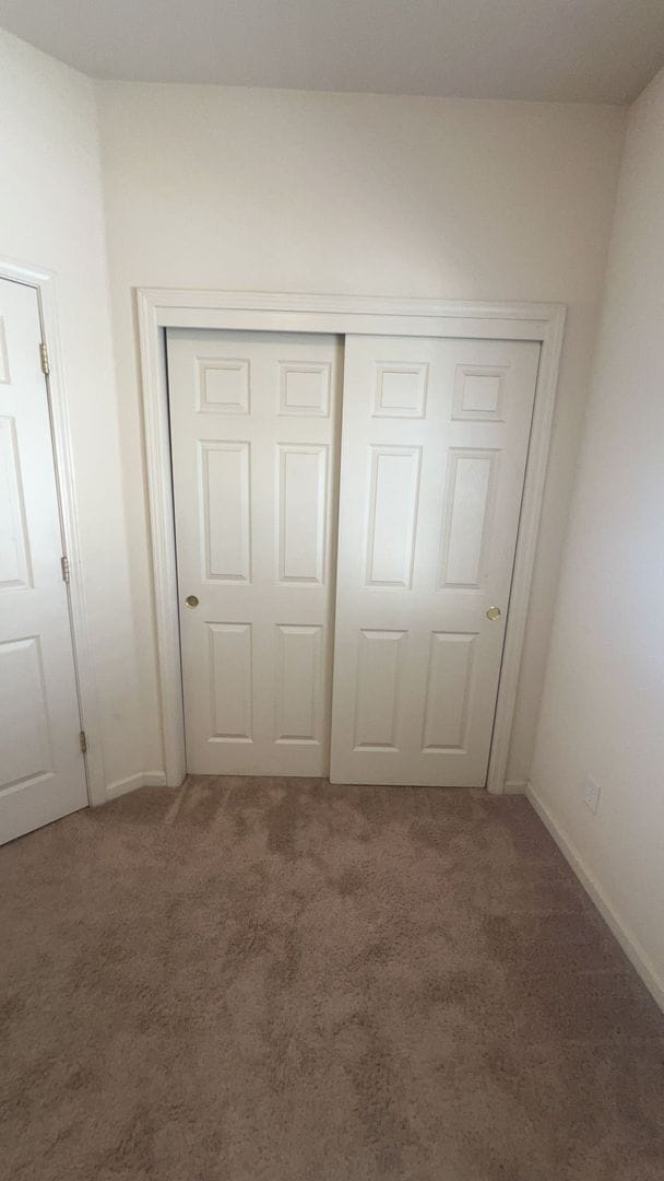 Building Photo - 689 Gateway Cir