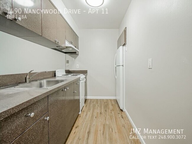 Building Photo - 1490 Nancywood Dr