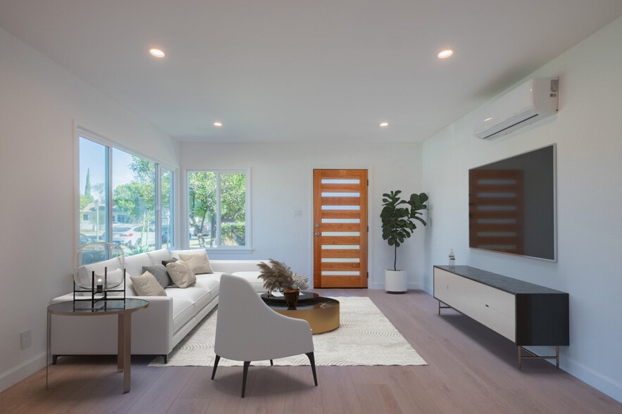 Building Photo - 14418 Martha St