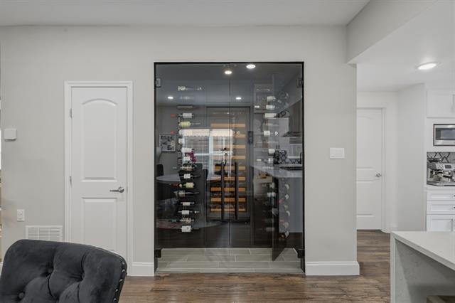 Building Photo - 5914 Goodwin Ave