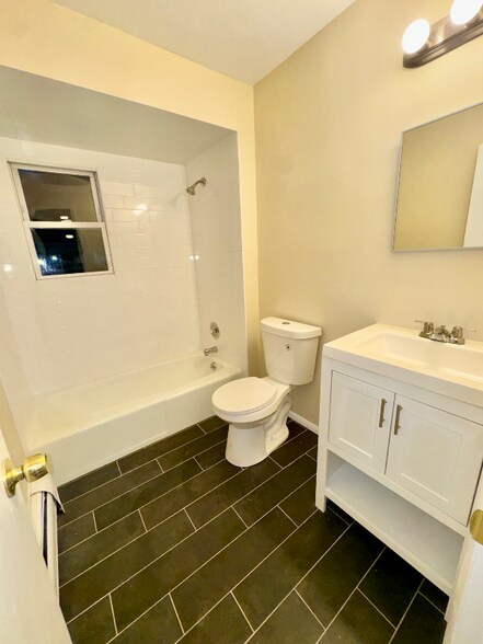 Building Photo - 349 Gorge Rd