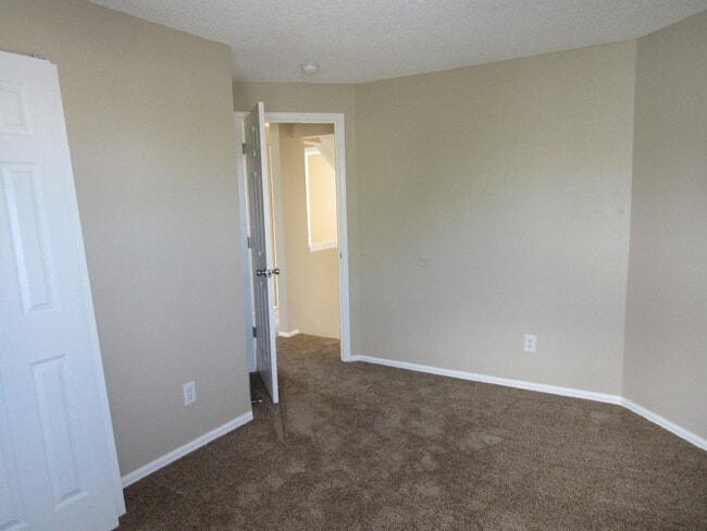 Building Photo - Remodeled Home in Thornton