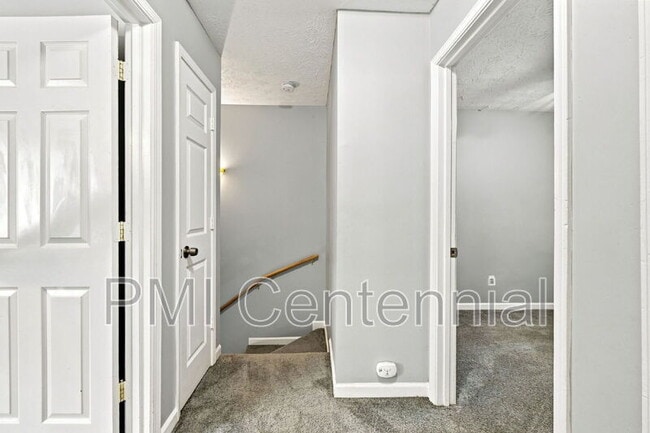 Building Photo - 281 Flagstone Way