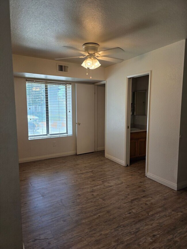 Building Photo - 8110 Laborough Dr