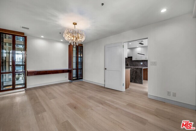 Building Photo - 10790 Wilshire Blvd