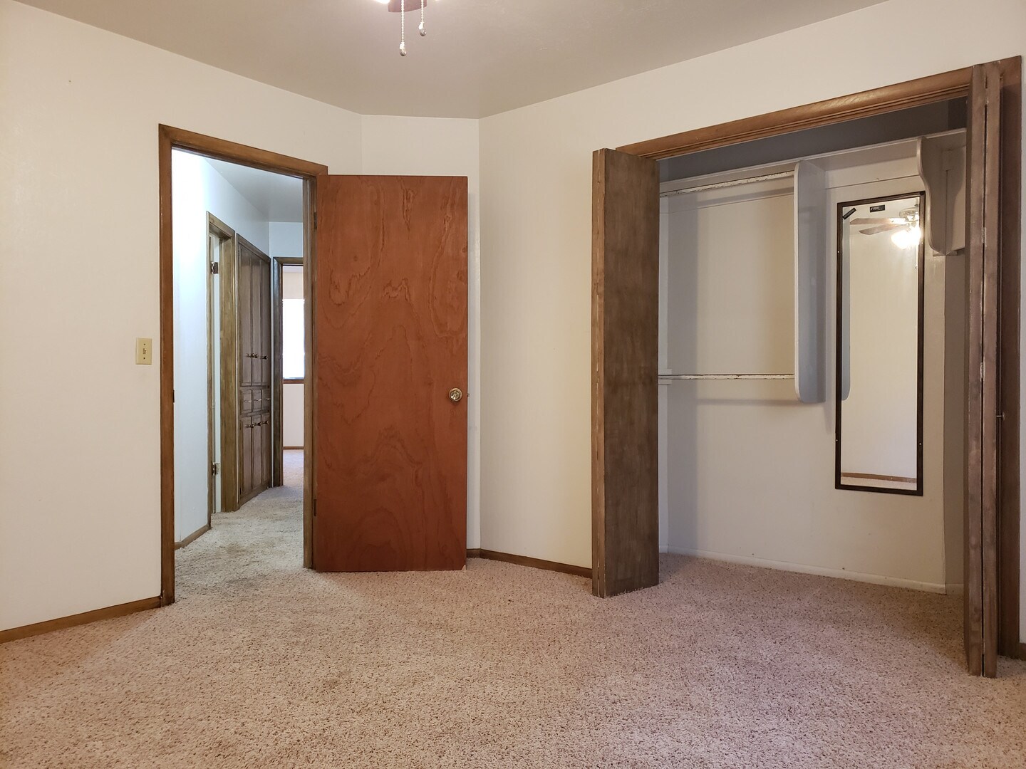 Building Photo - 301 S Ranchwood Manor Dr