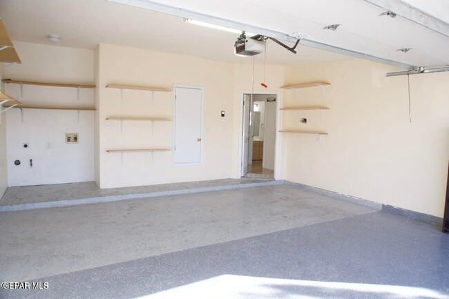 Building Photo - 2150 King James Pl