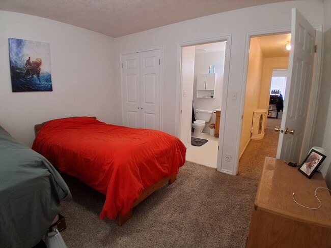 Building Photo - 361 N 700 E