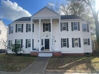 Building Photo - S.Highland Charmer