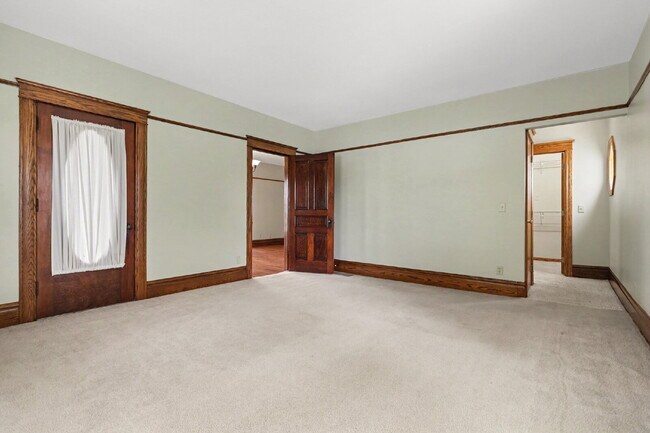 Building Photo - Secluded Farmhouse on over 1.5 acres.  $1990/ Month.  3 beds/ 2 baths