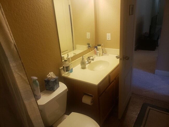 Building Photo - AVAILABLE FALL 2026!  1 Bedroom Condominium in University Heights!