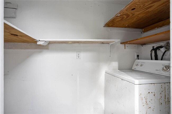 Building Photo - 408 60th Ave Dr W