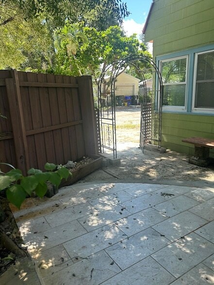 Building Photo - 431 S M St