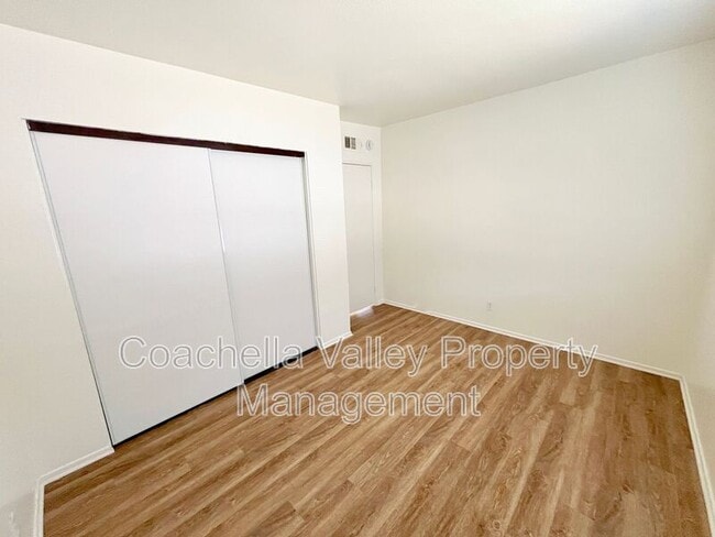 Building Photo - 74475 Driftwood Dr