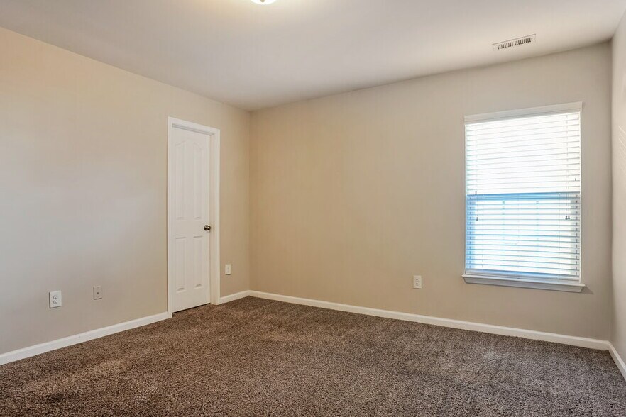 Building Photo - 5022 Gailardia Drive