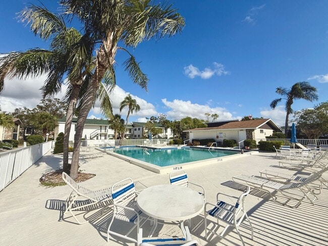 Building Photo - You Will LOVE this Ground Floor 2 Bedroom - Water Included (55+ Community)