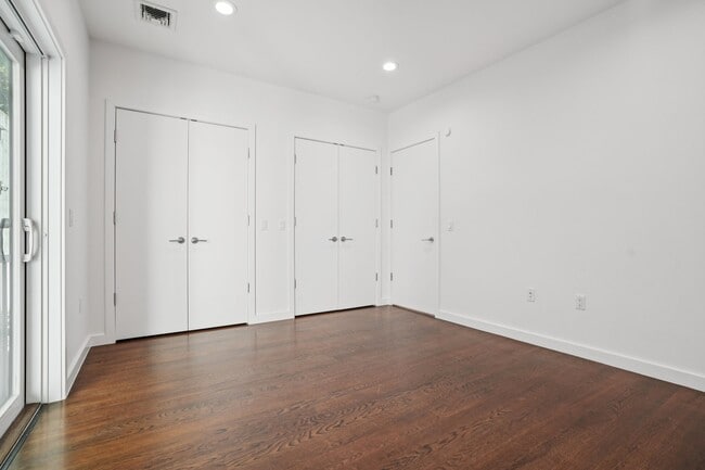 Building Photo - 714 Undercliff Ave