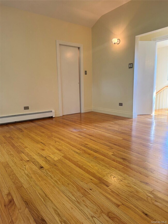 Building Photo - 5629 Sylvan Ave
