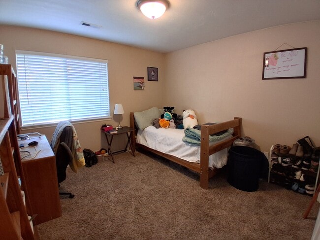 Building Photo - 577 N 100 W St