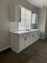 Building Photo - 39150 Chandler Dr