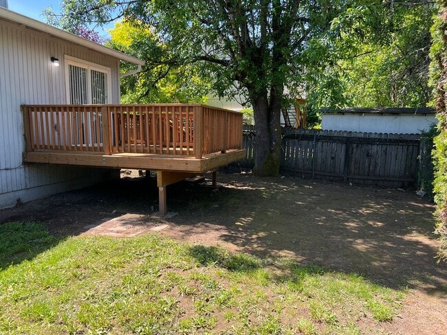Building Photo - Remodeled 3 Bedroom in Gresham
