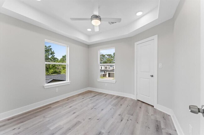 Building Photo - 7407 Cora St