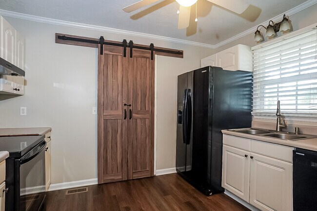 Building Photo - Beautiful Ranch in Augusta, GA