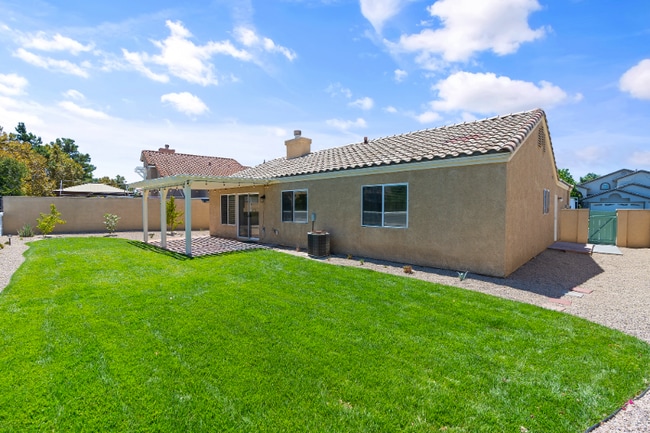 Building Photo - 44884 Marge Pl