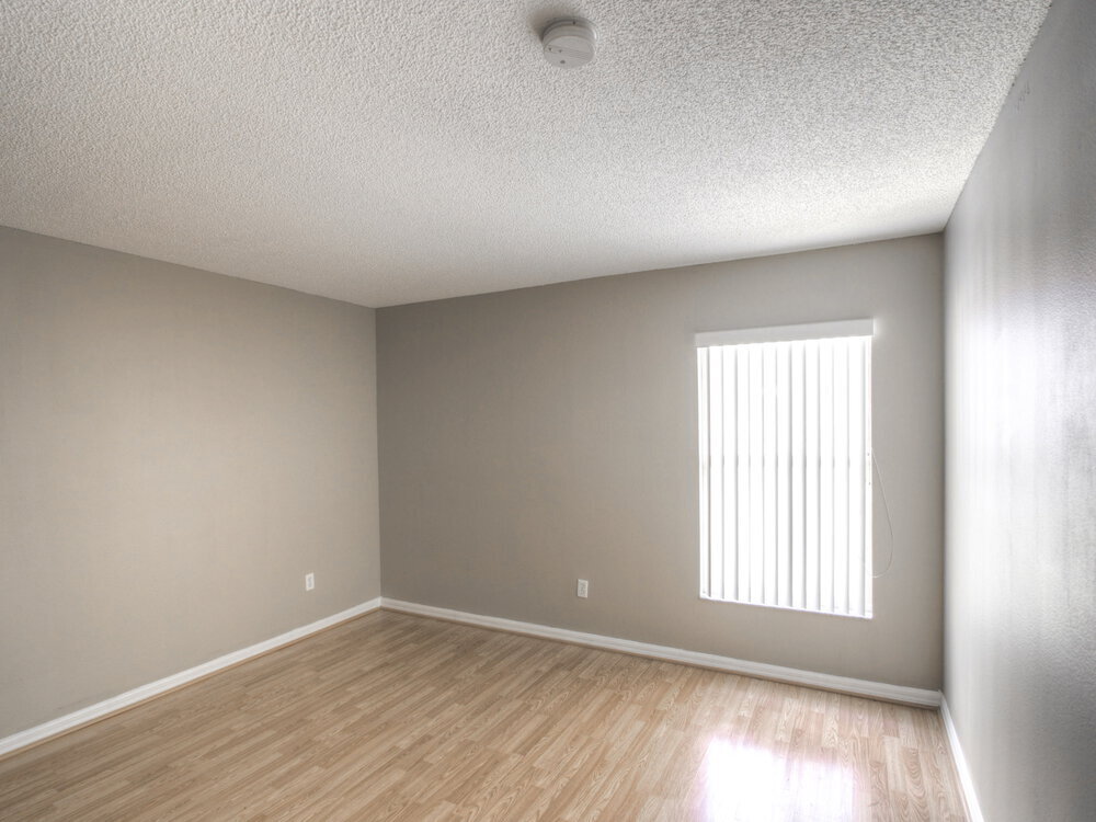 Building Photo - 12916 Los Alamitos