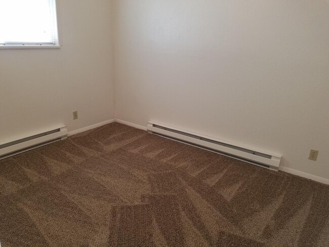 Building Photo - 927 Cortez Ct