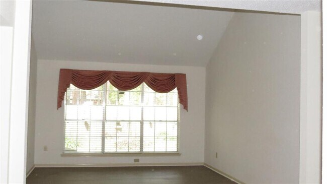 Building Photo - 35 Cottage Grove Pl