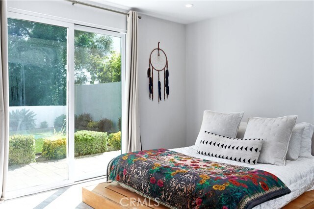 Building Photo - 6550 Smoke Tree Ave