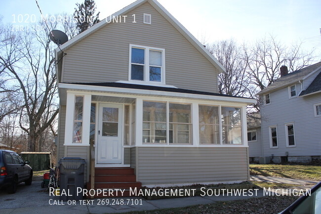 Building Photo - 2-bedroom unit near downtown St. Joseph