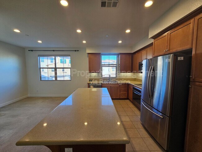 Building Photo - 209 Westpark Ct