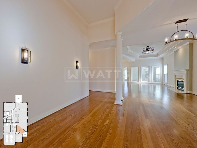 Building Photo - Spacious 3-Bed, 2-Bath Riverchase Garden Home