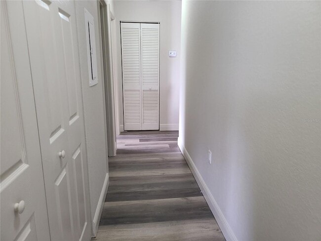 Building Photo - 8911 Manor Loop